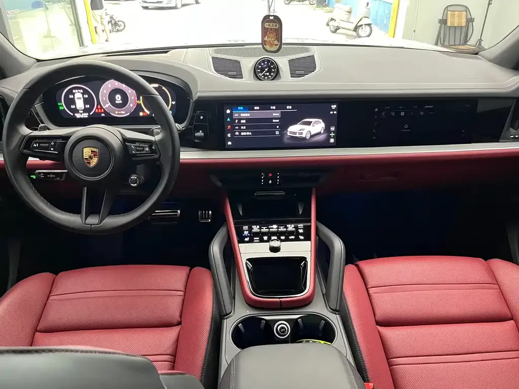 Porsche Cayenne 2024 из CN, фото 8