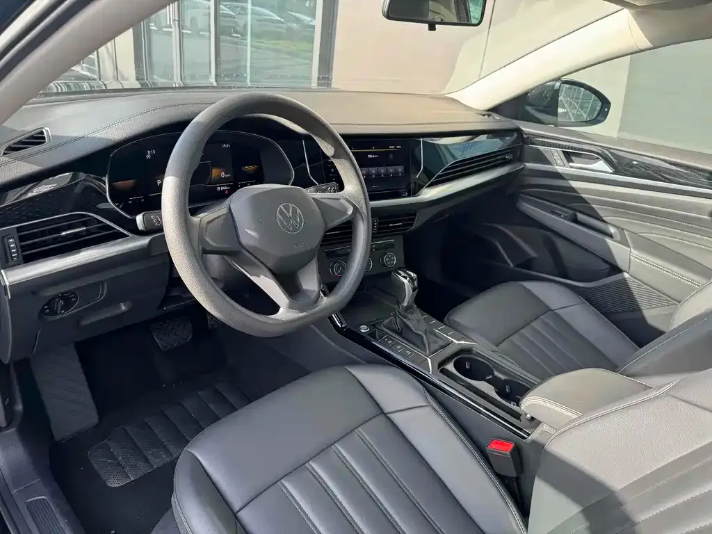 Volkswagen Passat 2022 из CN, фото 4