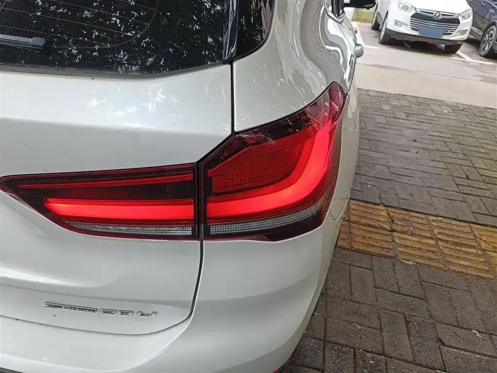 BMW X1 2021 из CN, фото 8