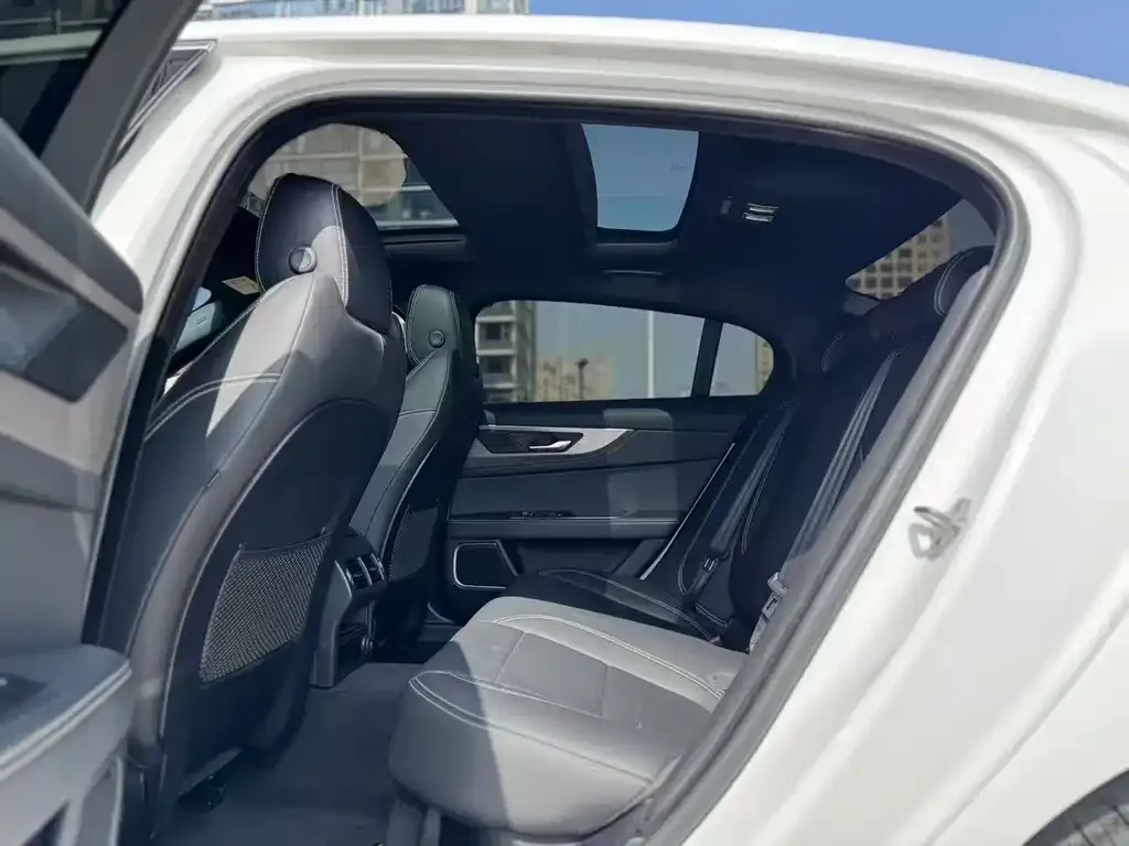 Jaguar XEL 2021 из CN, фото 8