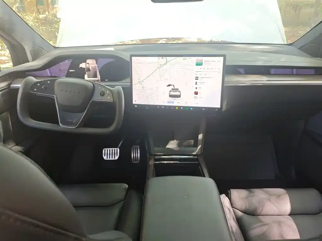 Tesla Model X 2023 из CN, фото 10