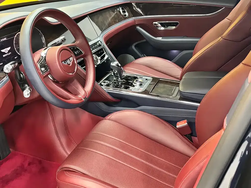Bentley Flying Spur 2023 из CN, фото 10