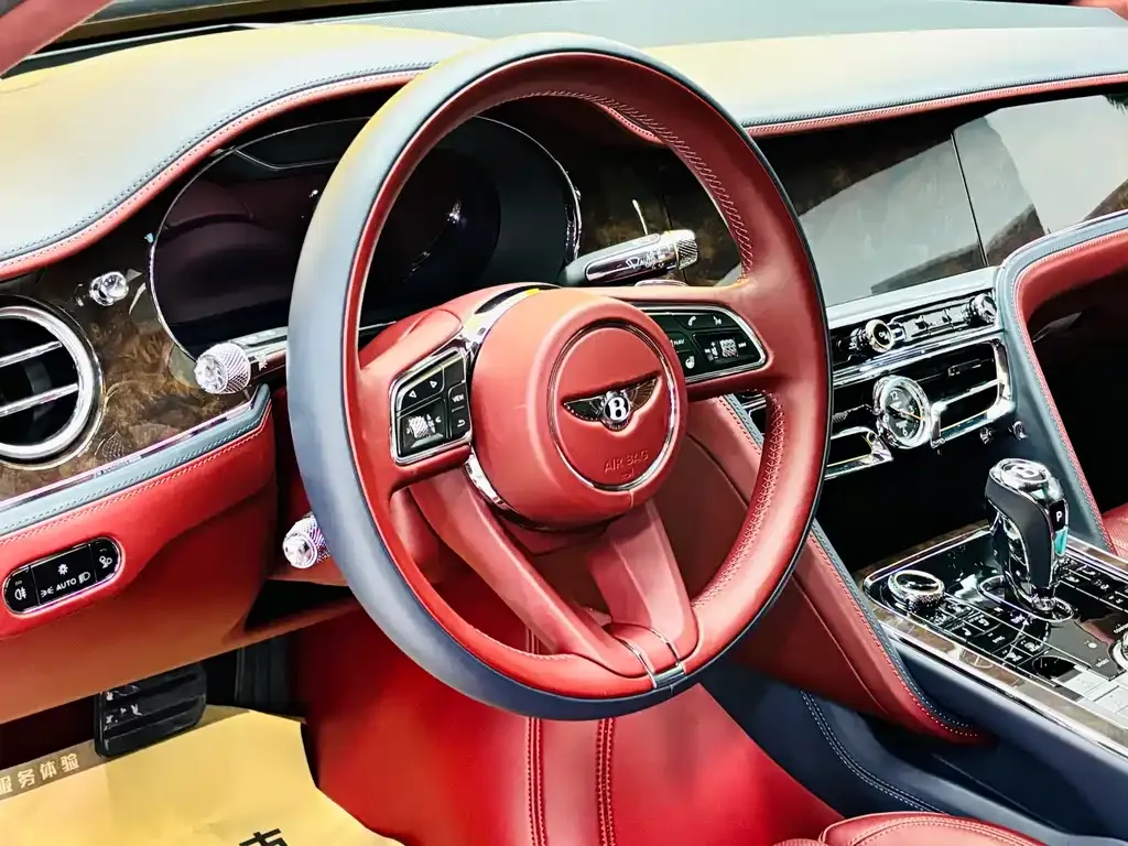 Bentley Flying Spur 2023 из CN, фото 7