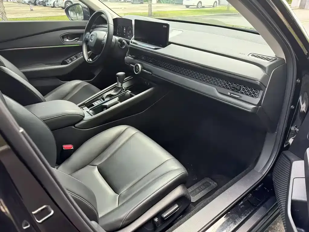 Honda Accord 2023 из CN, фото 4