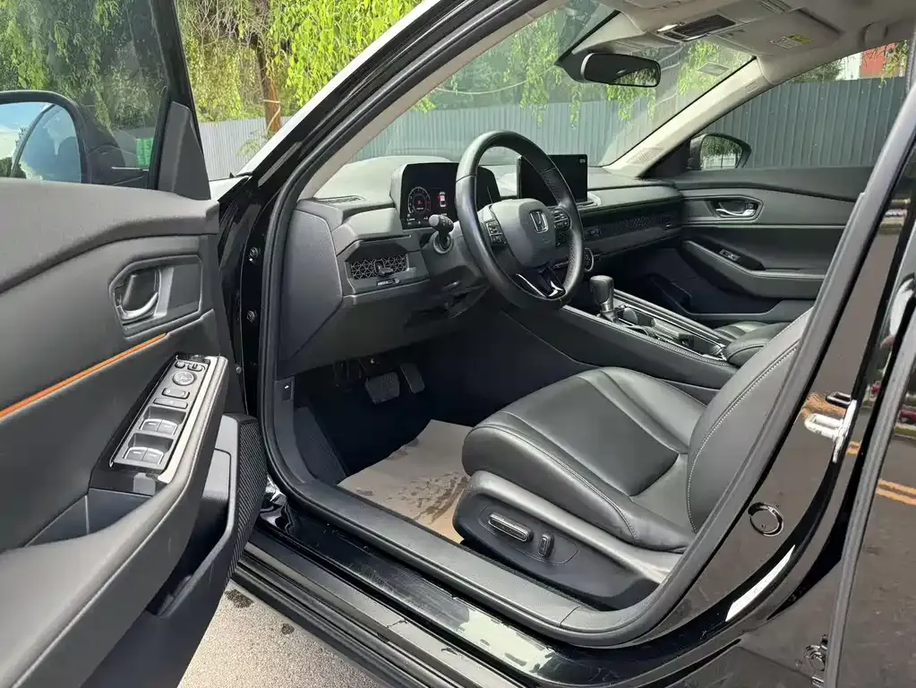 Honda Accord 2023 из CN, фото 5