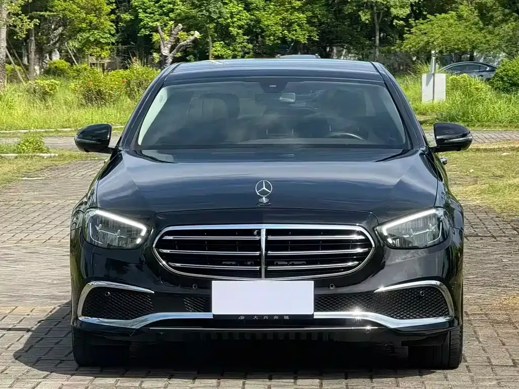 Mercedes-Benz E-Class 2023 из CN, фото 2