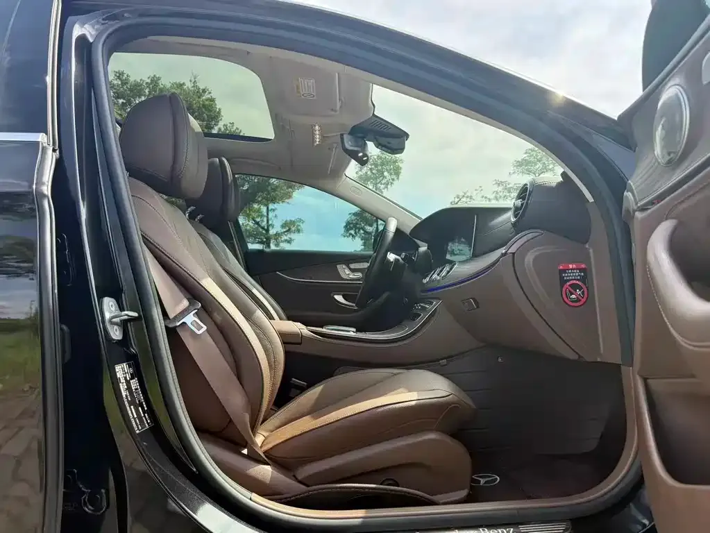 Mercedes-Benz E-Class 2023 из CN, фото 8