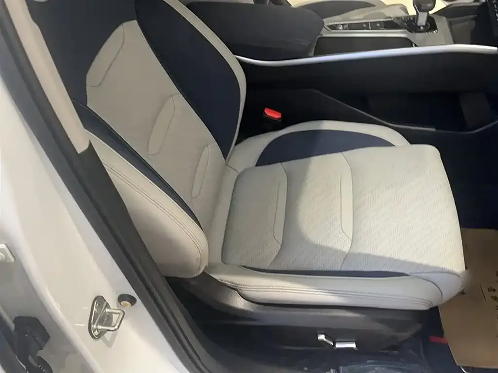 Geely Xingrui 2022 из CN, фото 3