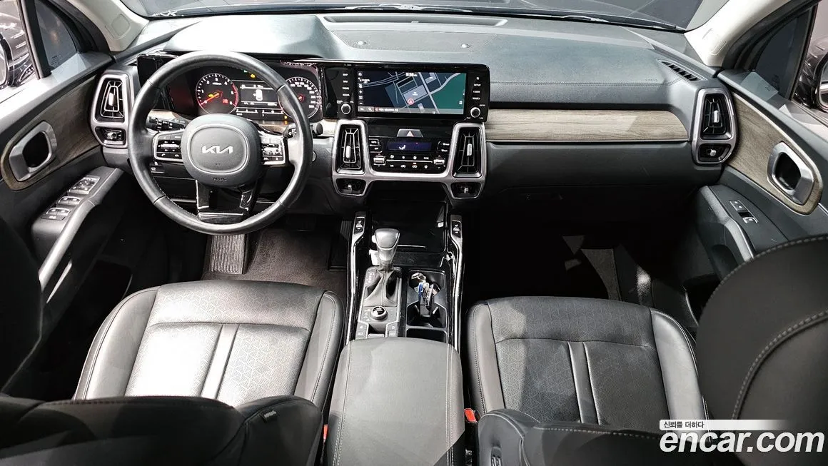 Kia Sorento — фото 7