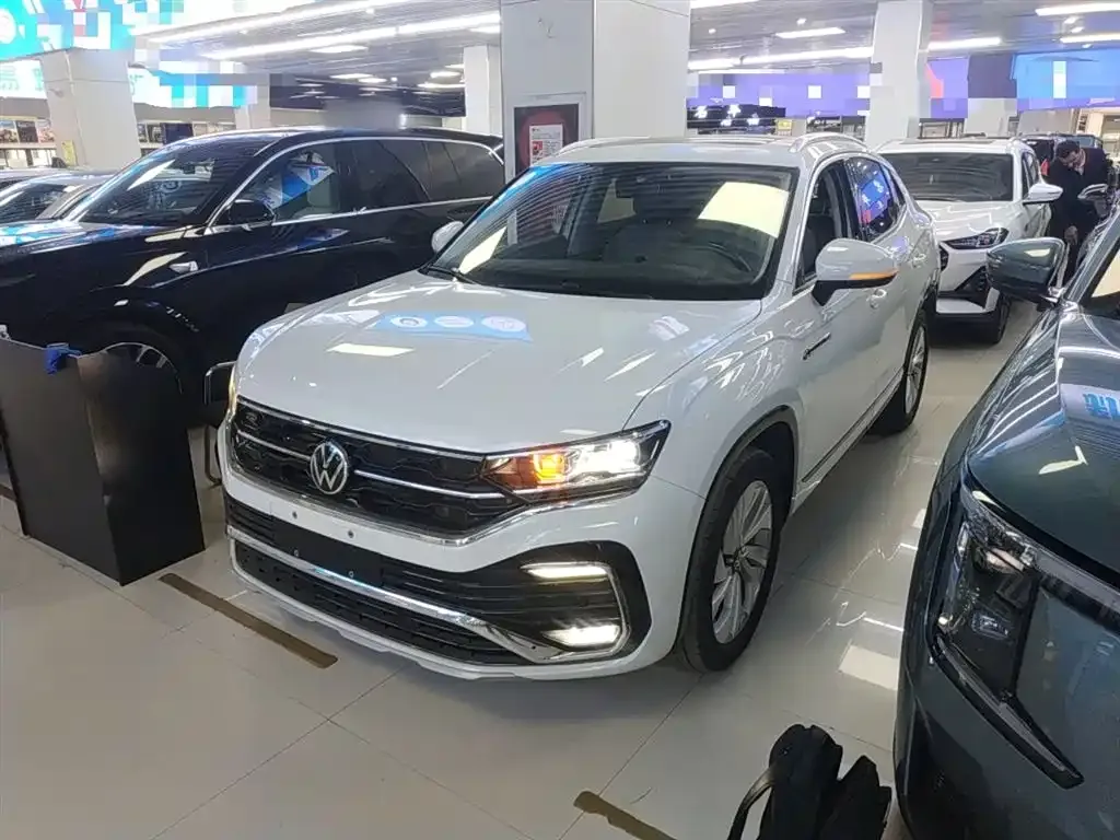 Volkswagen Tayron X 2021 из CN, фото 2