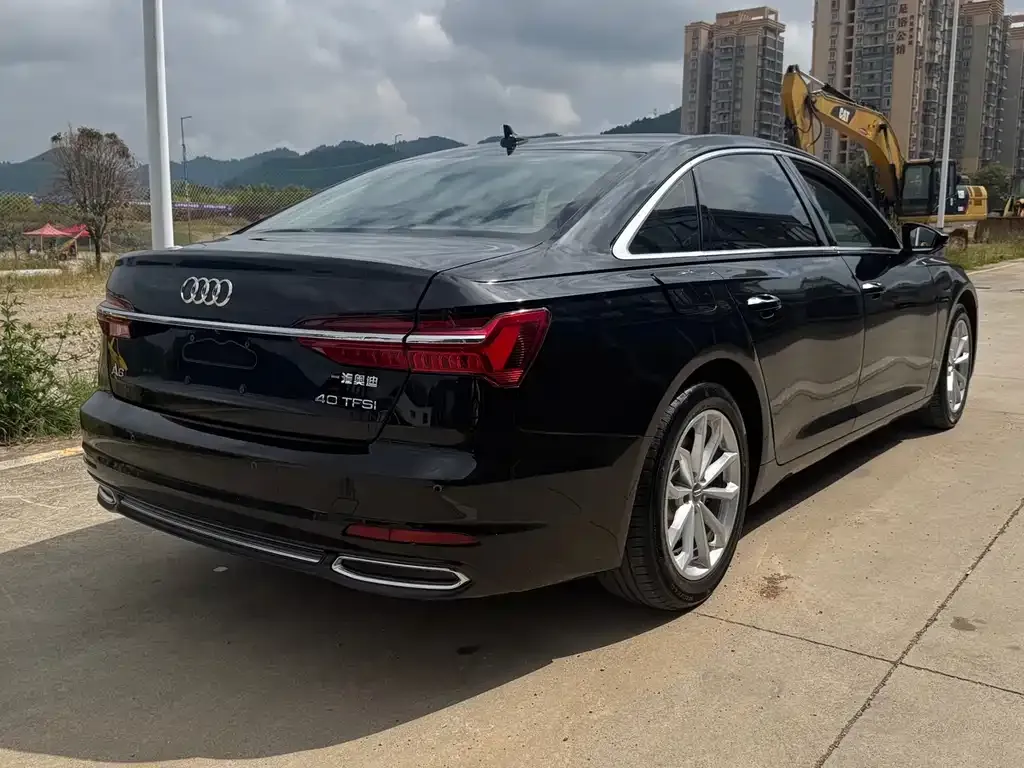 Audi A6L 2021 из CN, фото 9