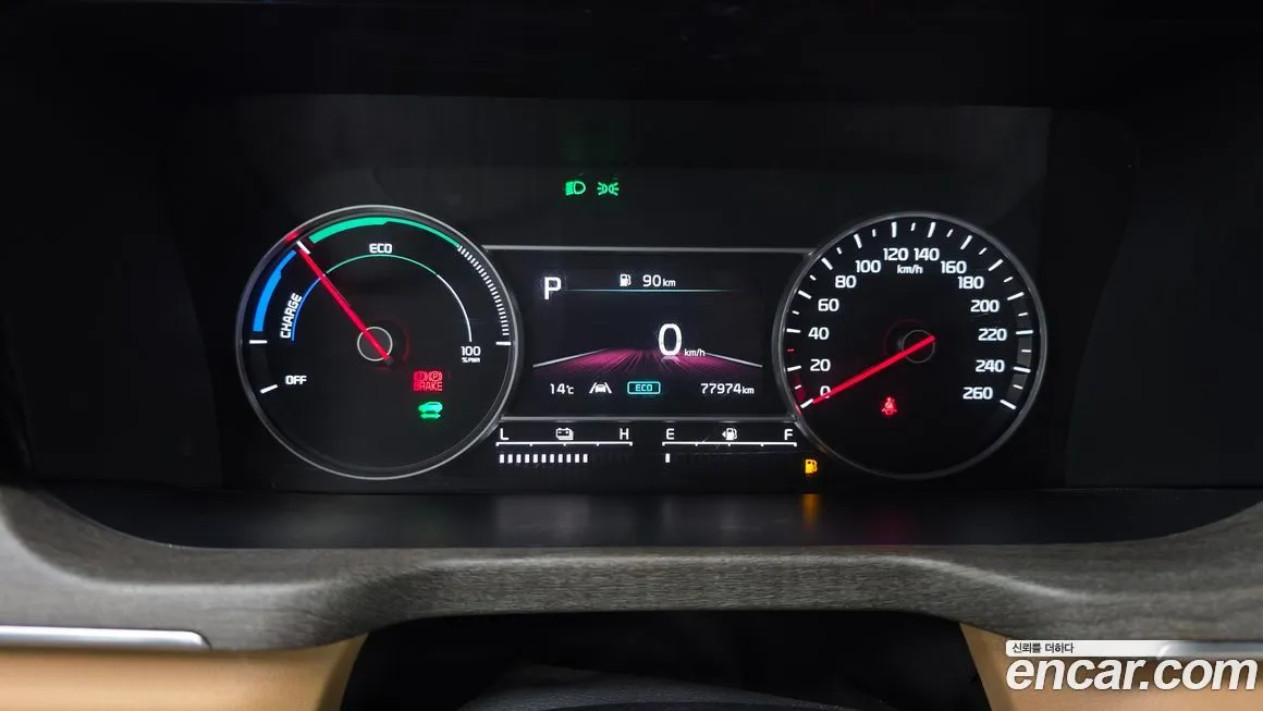 Kia Sorento — фото 8