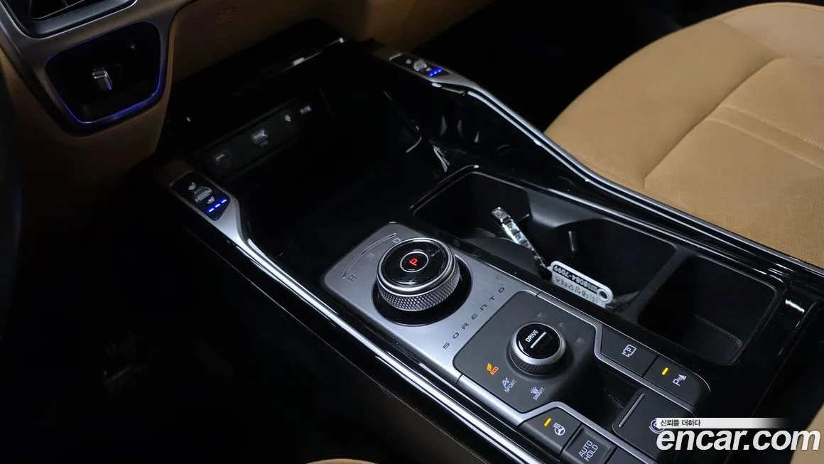 Kia Sorento — фото 9