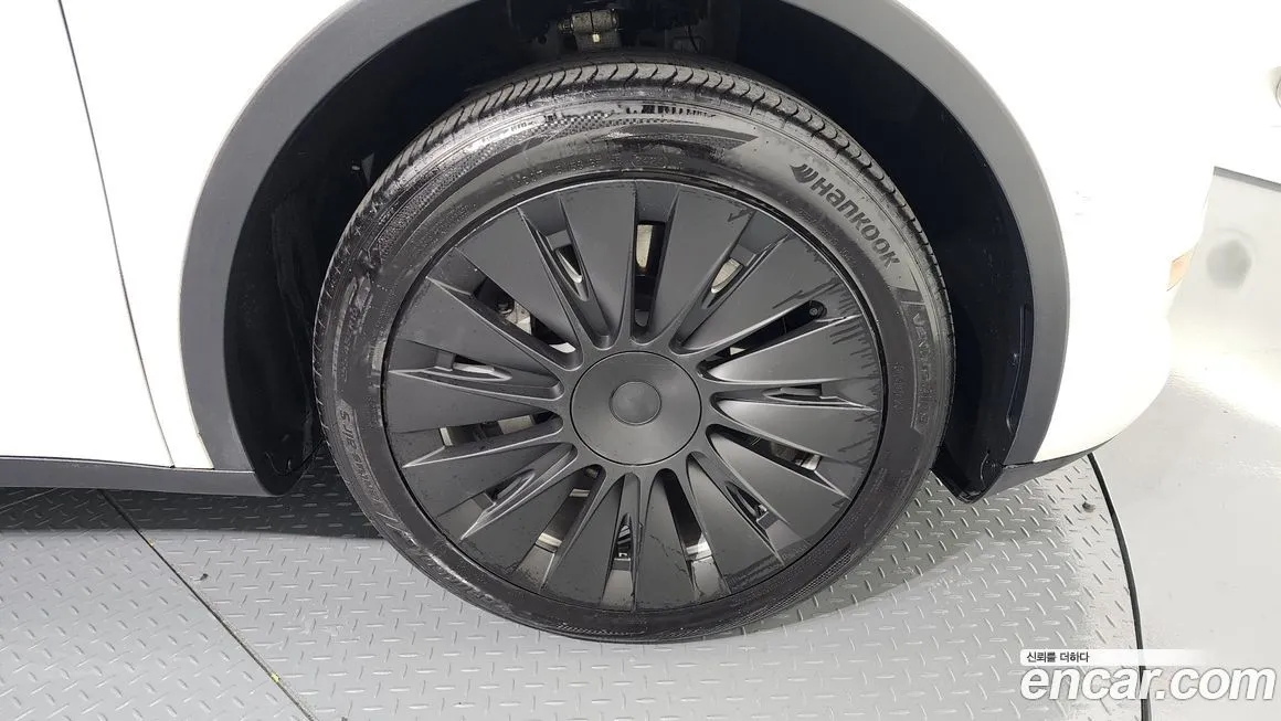 Tesla Model Y 2021 из KR, фото 5
