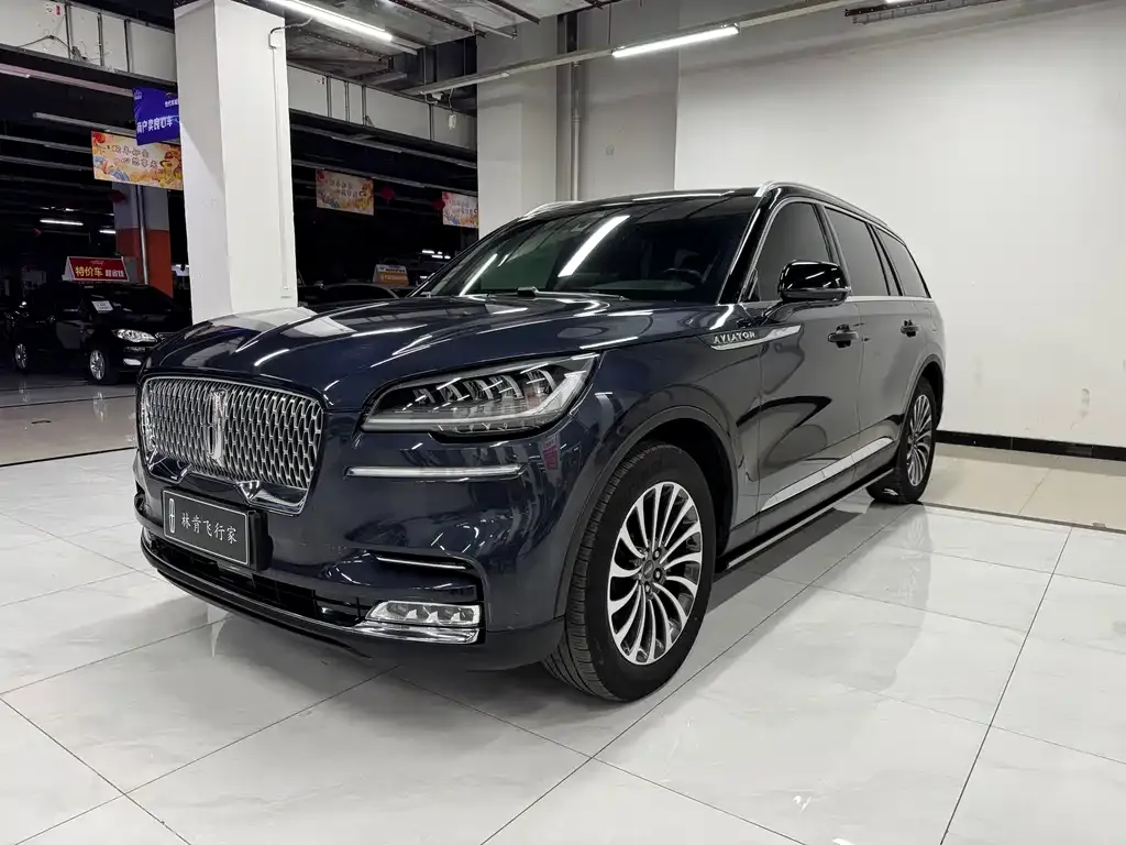 Lincoln Aviator — фото 1