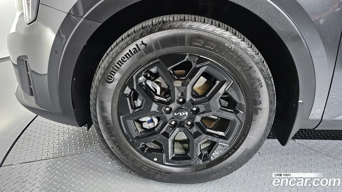 Kia Sorento — фото 5