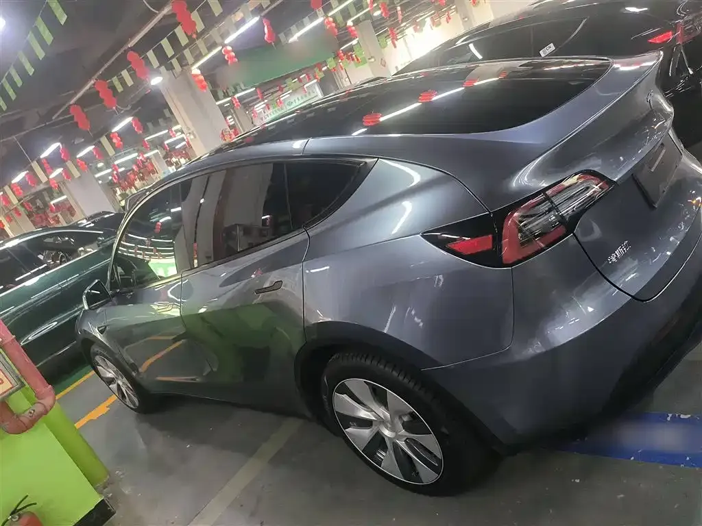 Tesla Model Y 2023 из CN, фото 5