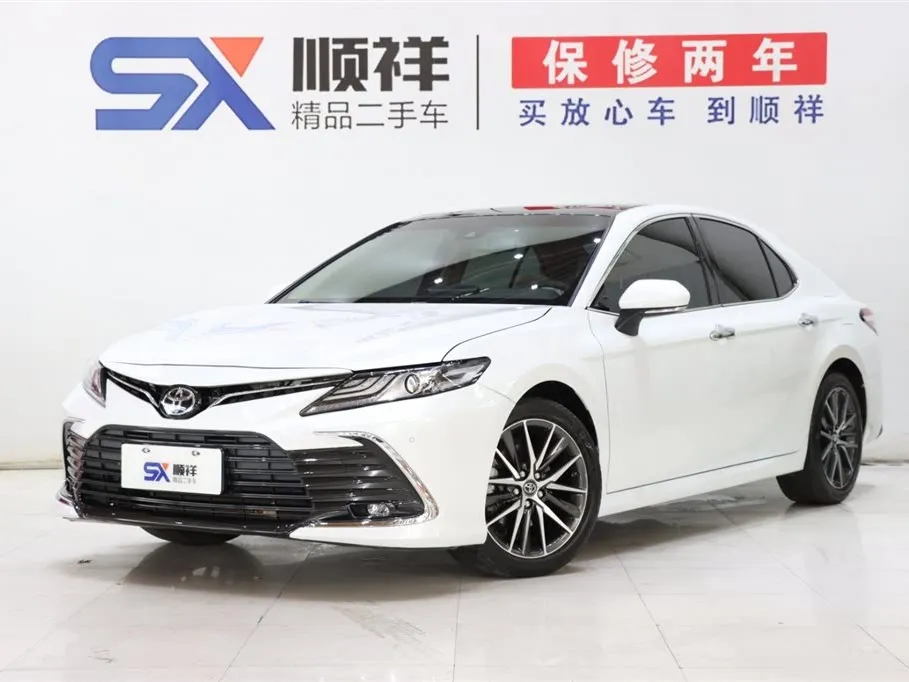 Toyota Camry 2023 из CN, фото 1
