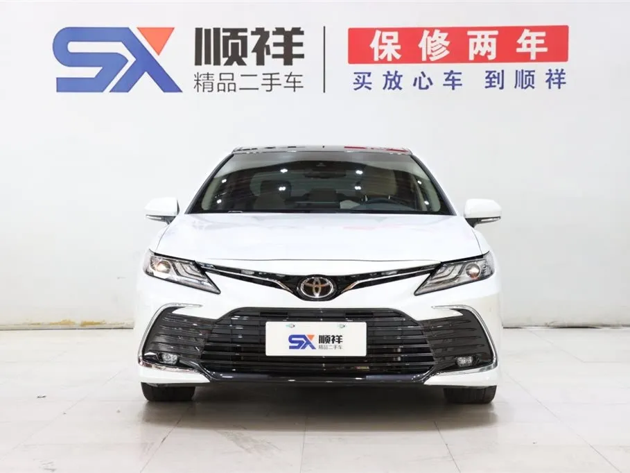 Toyota Camry 2023 из CN, фото 2