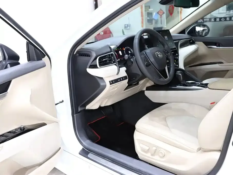 Toyota Camry 2023 из CN, фото 9