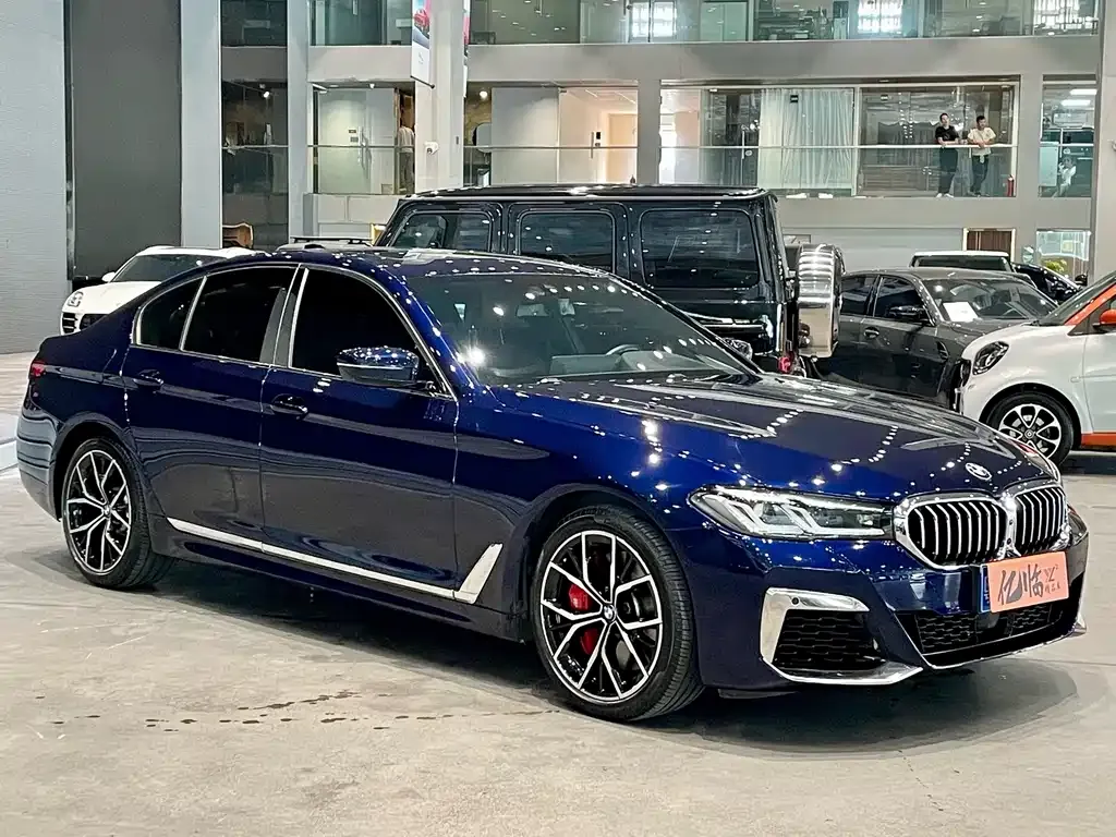 BMW 5 Series (Import) 2022 из CN, фото 2