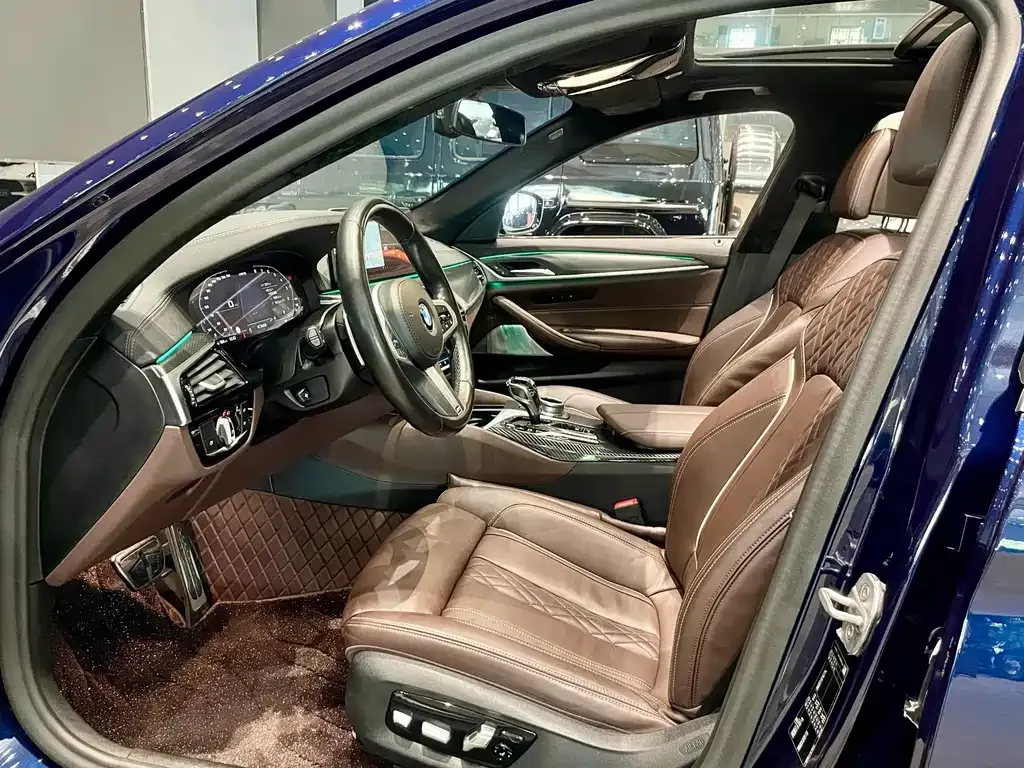 BMW 5 Series (Import) 2022 из CN, фото 4