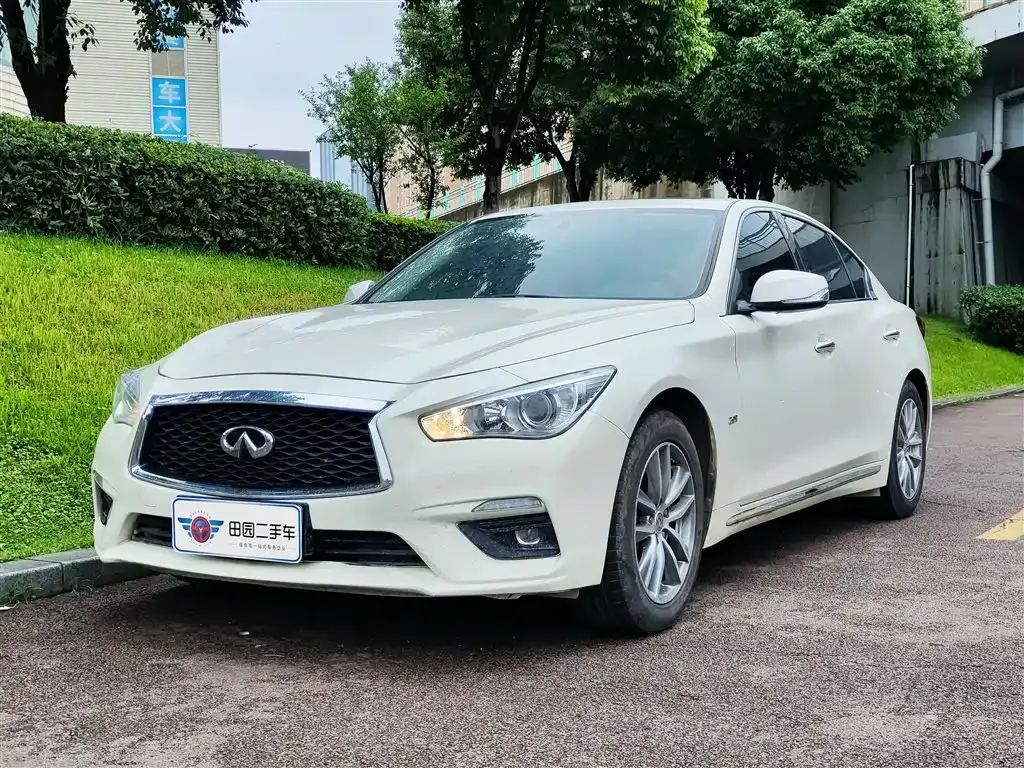 Infiniti Q50L 2023 из CN, фото 1