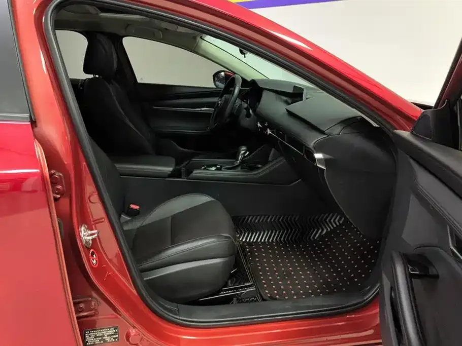Mazda 3 Axela 2021 из CN, фото 8