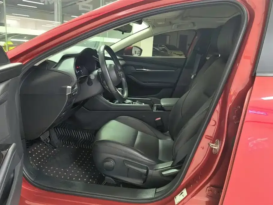Mazda 3 Axela 2021 из CN, фото 9
