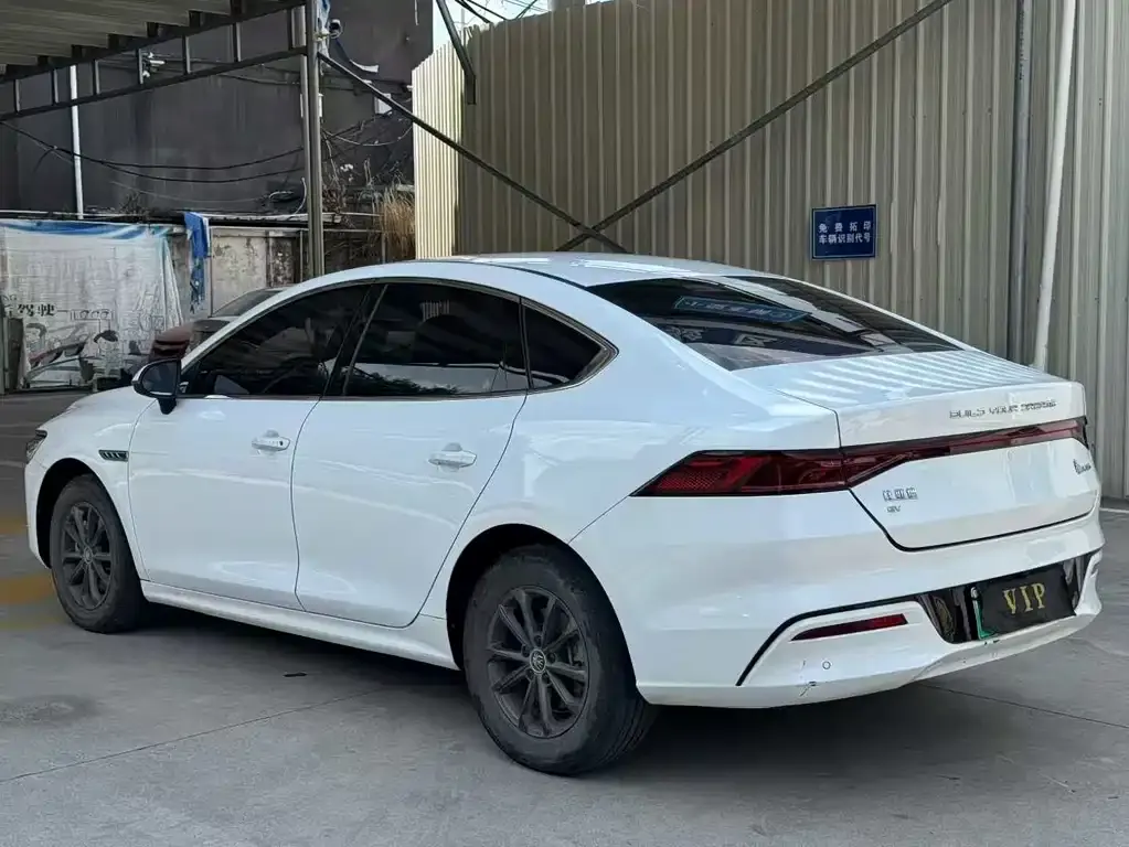 BYD Qin PLUS — фото 7