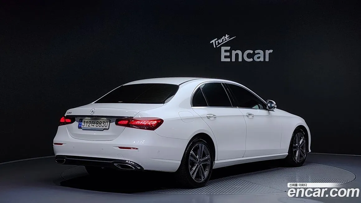 Mercedes-Benz E-Class 2023 из KR, фото 2