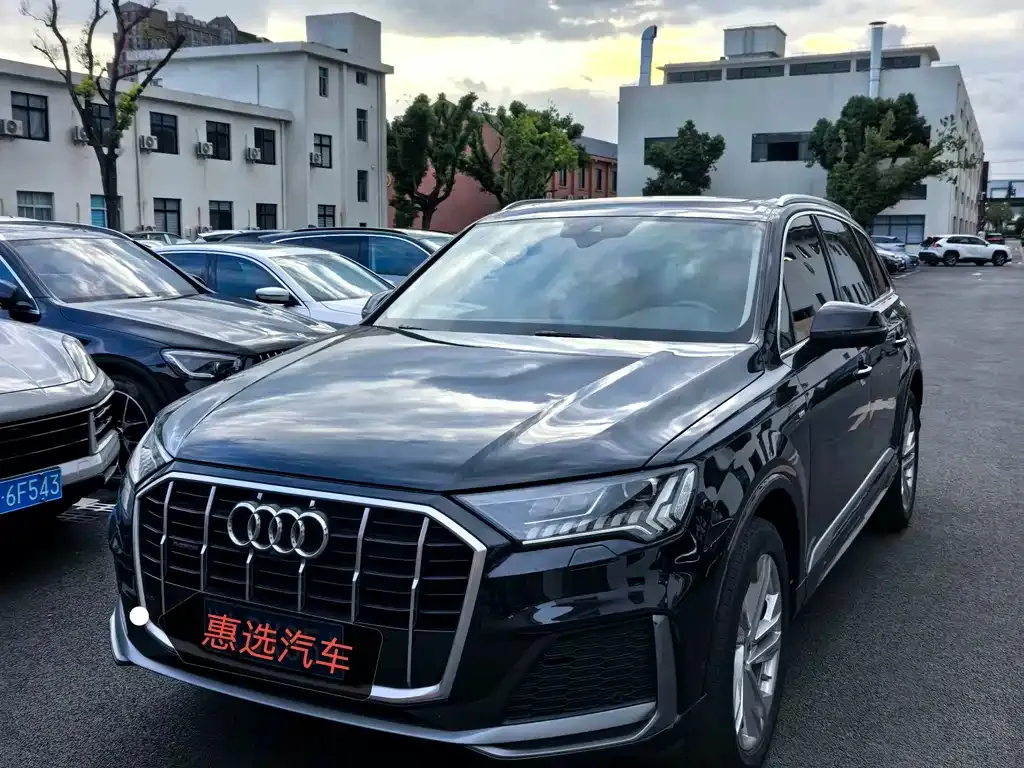 Audi Q7 2021 из CN, фото 1