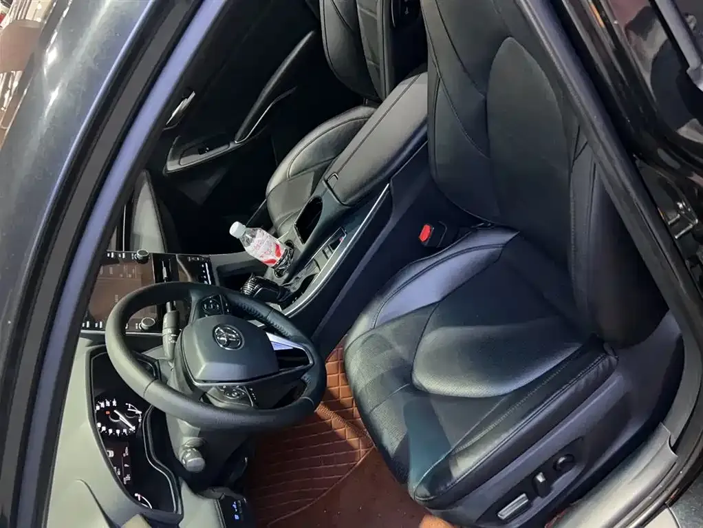 Toyota Avalon 2022 из CN, фото 10
