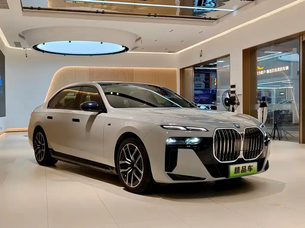 BMW i7 2023 из CN, фото 3
