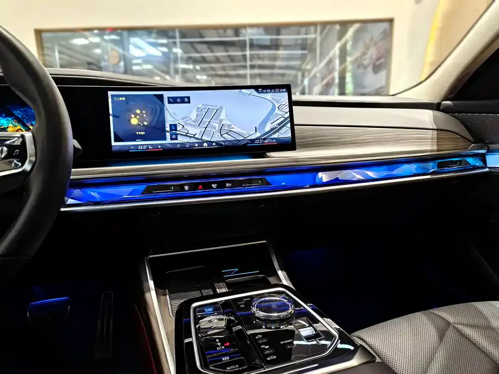 BMW i7 2023 из CN, фото 6