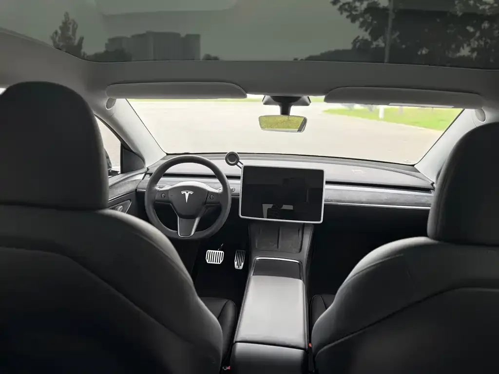 Tesla Model Y 2023 из CN, фото 10