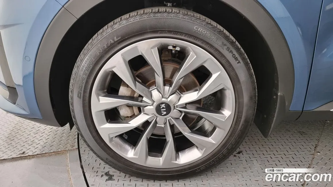 Kia Sorento — фото 5