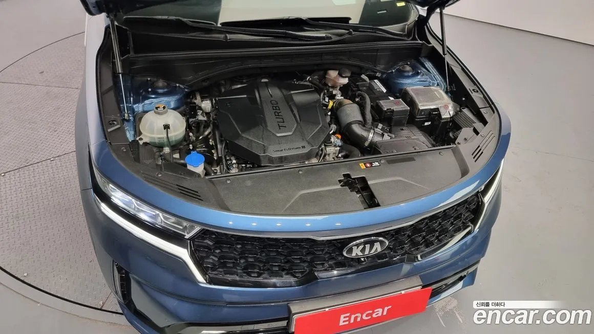 Kia Sorento — фото 6
