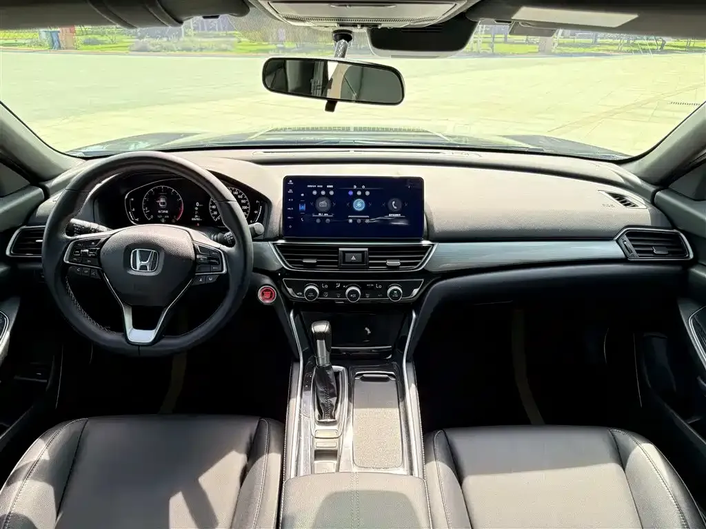 Honda Inspire — фото 6