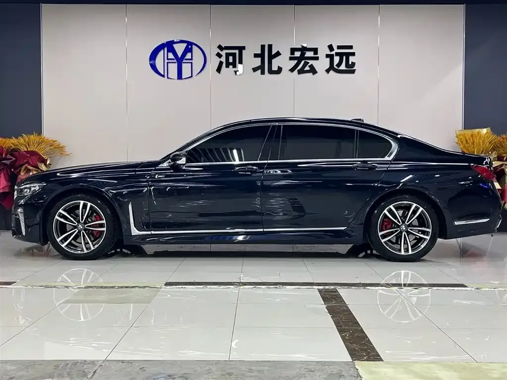 BMW 7 Series 2022 из CN, фото 3
