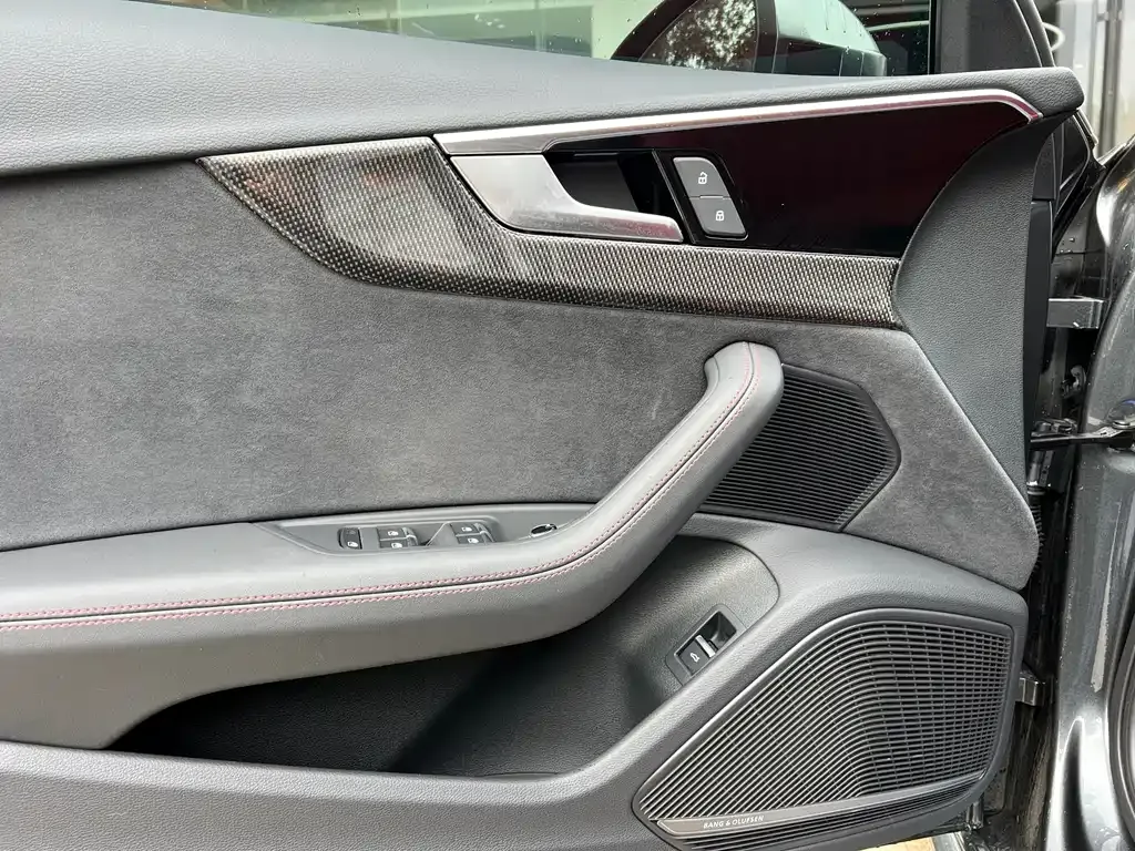 Audi S4 2024 из CN, фото 4