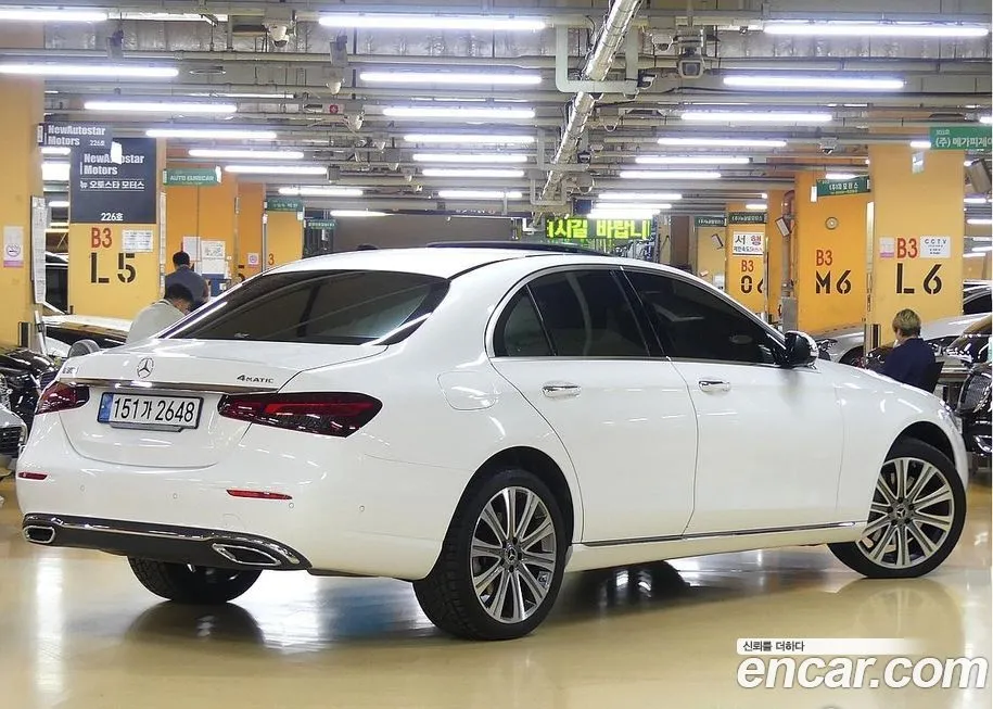 Mercedes-Benz E-Class 2023 из KR, фото 2