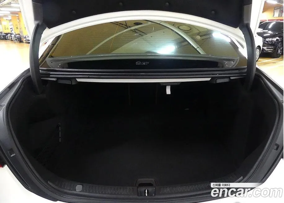 Mercedes-Benz E-Class 2023 из KR, фото 4