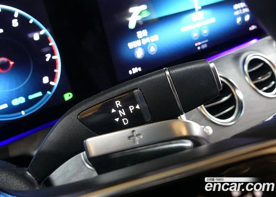 Mercedes-Benz E-Class 2023 из KR, фото 9