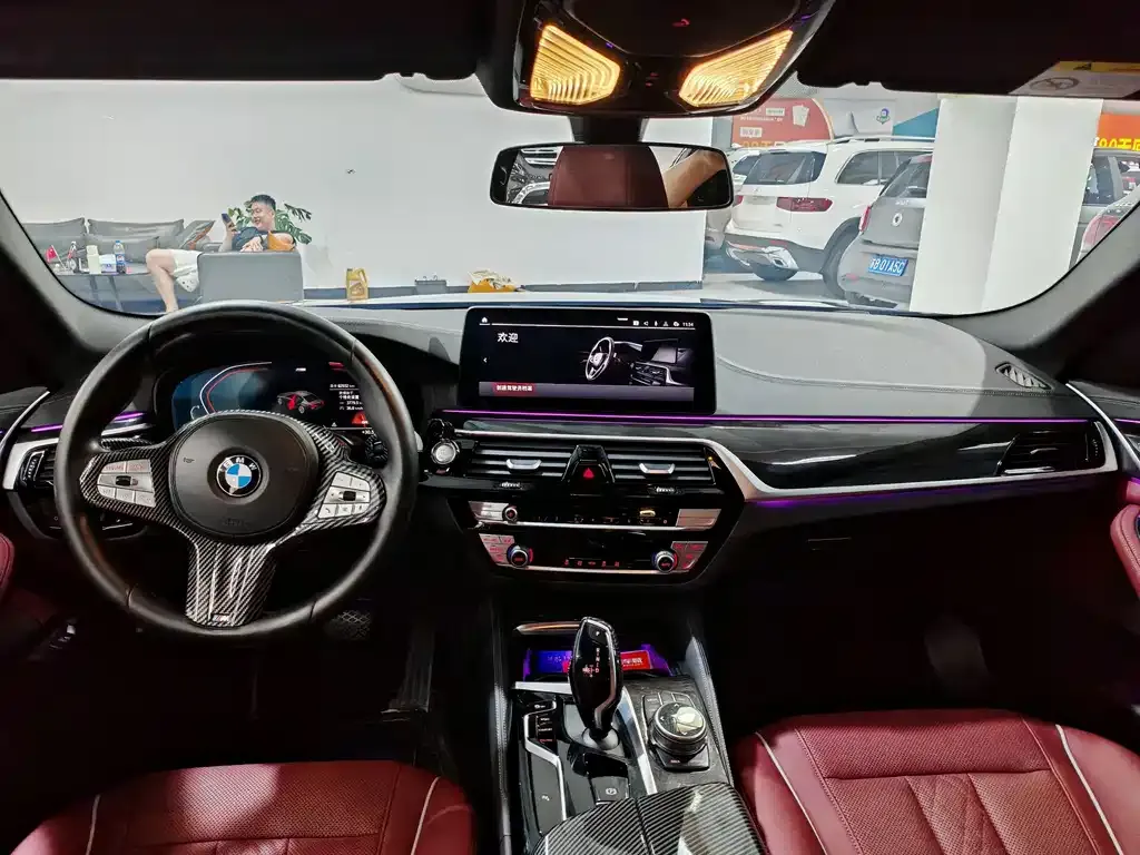 BMW 5 Series 2022 из CN, фото 9