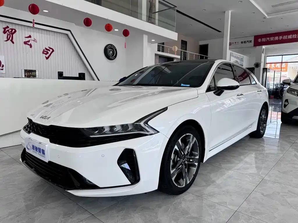 Kia K5 2022 из CN, фото 1
