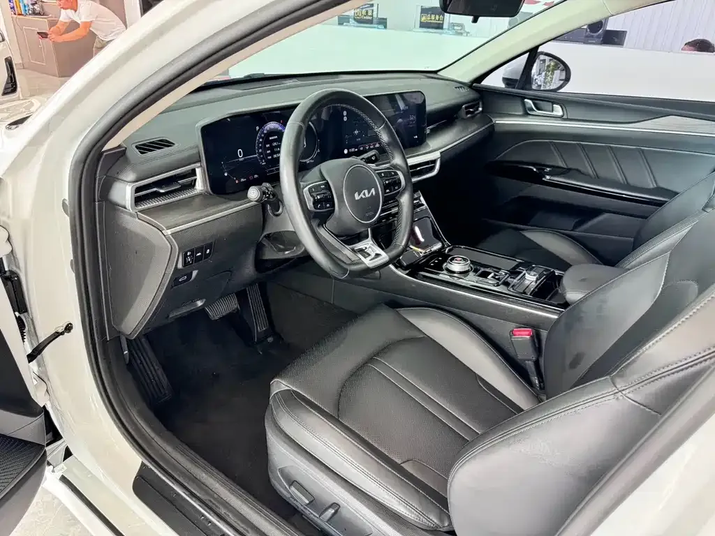 Kia K5 2022 из CN, фото 10