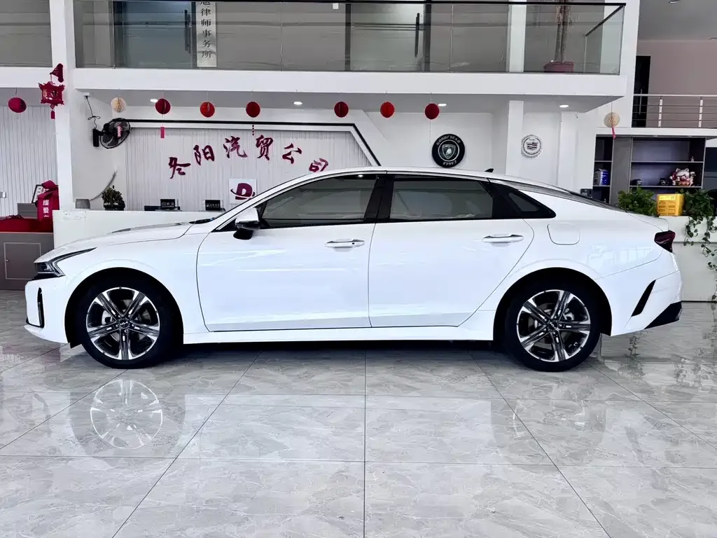 Kia K5 2022 из CN, фото 3