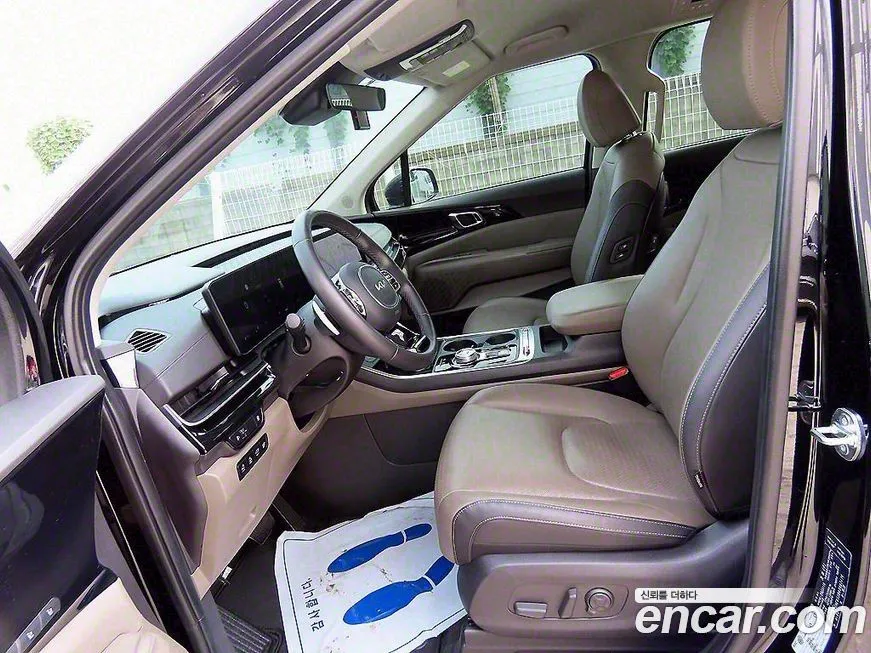 Kia Carnival — фото 5
