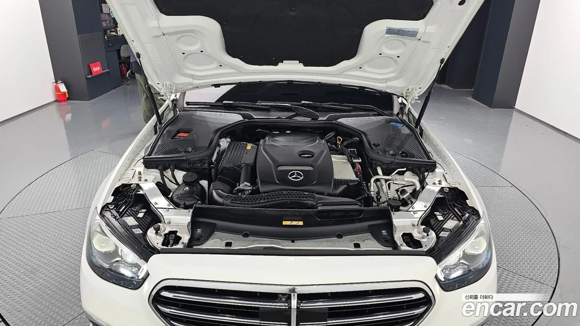 Mercedes-Benz E-Class 2023 из KR, фото 6